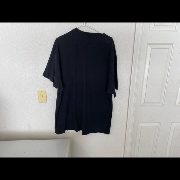 T-Shirt - Picture 3 of 3